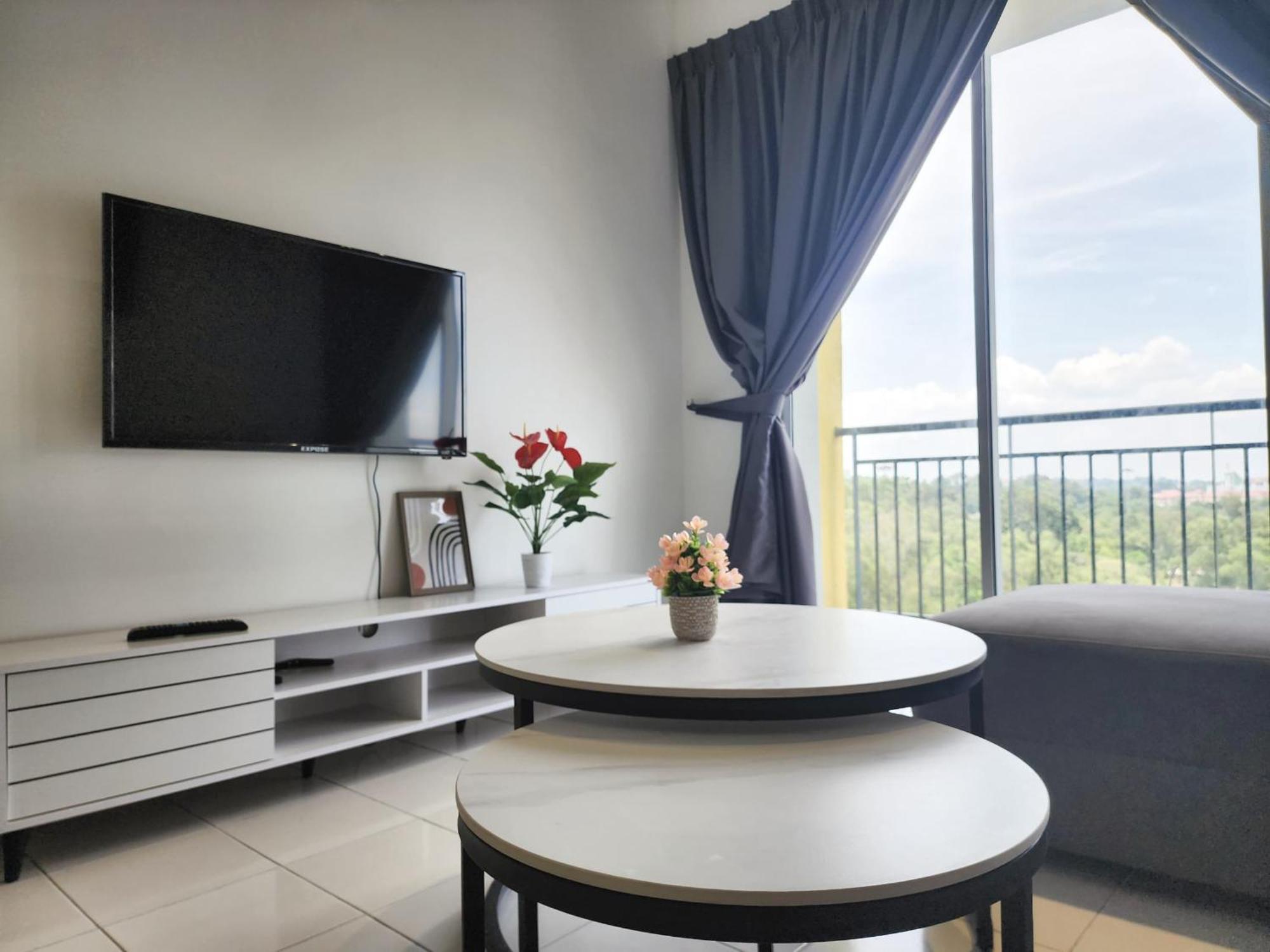 Spacious 3bedroom Wifi Carpark Apartment *